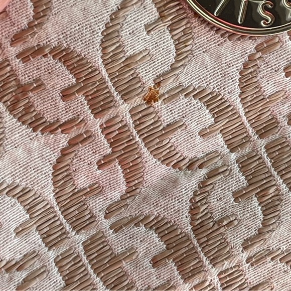 Fossil signature print pink leather trim shoulder bag - Picture 10 of 16